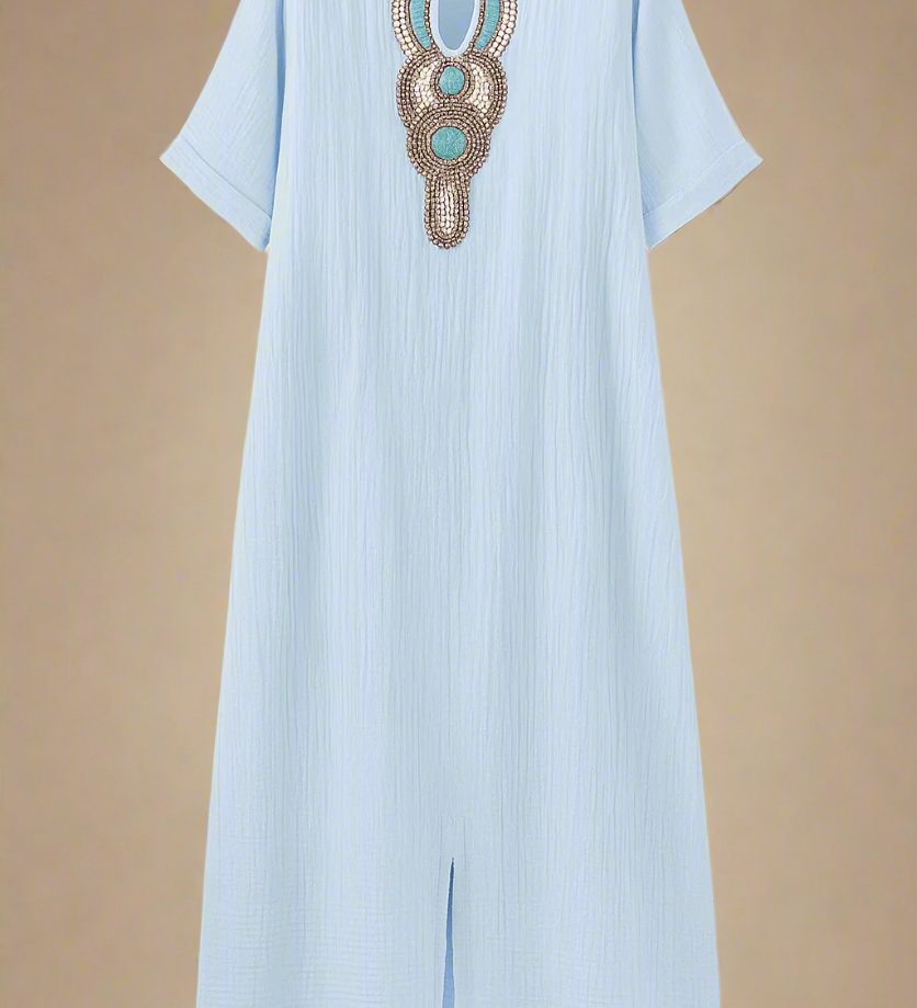 SAGA KJOLE | Lang kjole med decoteret hals og sideslidser