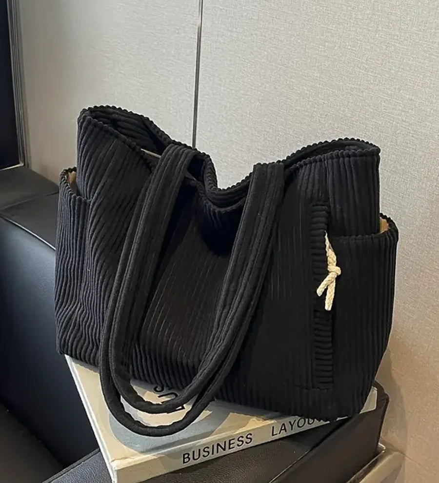 Tilda™ | Riflet taske med snordetalje