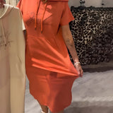 Ebba™ | Løs kjole med hætte og feminin pasform