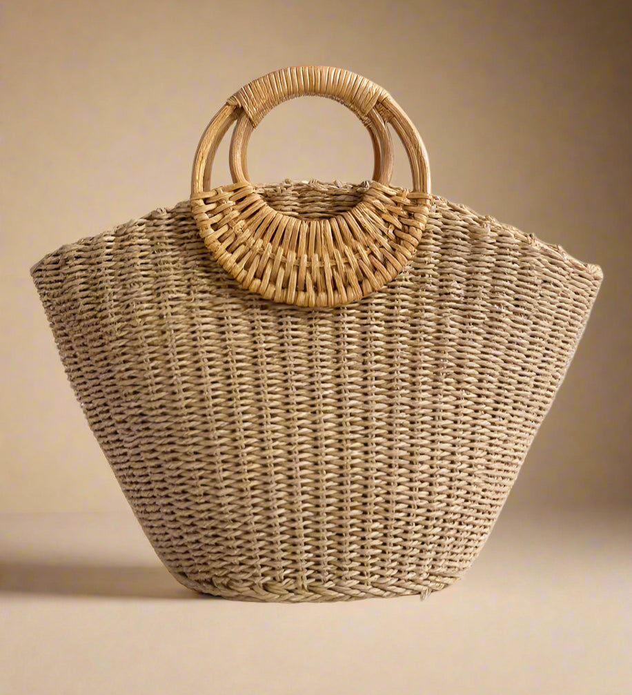 Lysa Taske | Klassisk Stråflet med Elegant Form