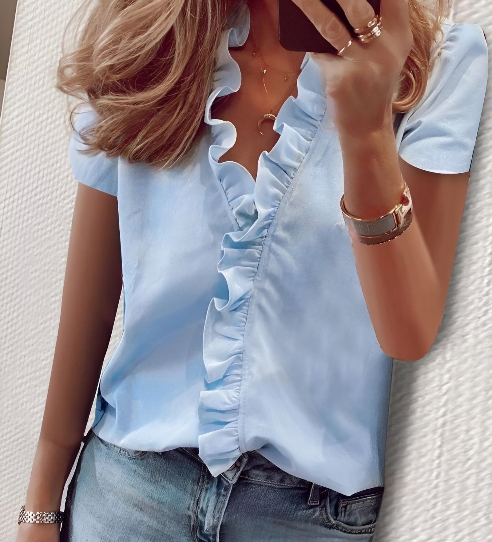 Asta™ – Luftig og elegant bluse med flæser